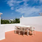 Vila Twin Houses, 7br, 3 Min To *