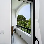 Twin Houses, 7br, 3 Min To Vila