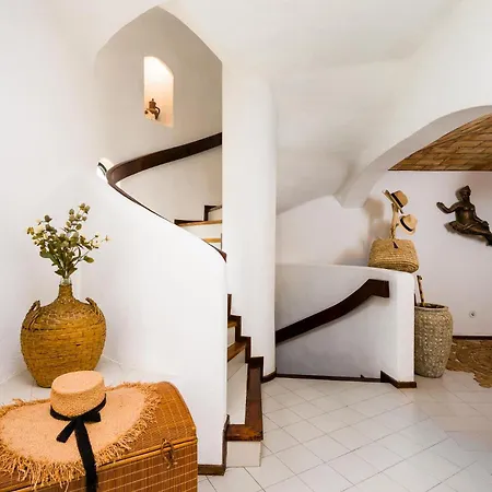 Twin Houses, 7br, 3 Min To *