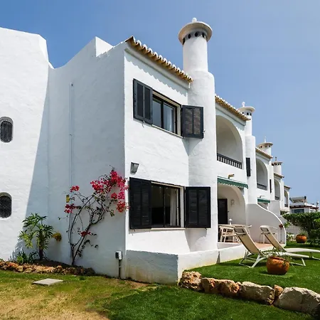Twin Houses, 7br, 3 Min To *