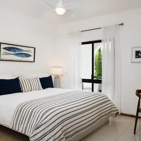 Twin Houses, 7br, 3 Min To فيلة