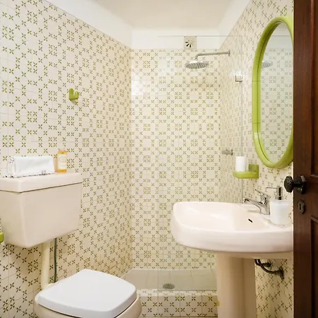 Twin Houses, 7br, 3 Min To