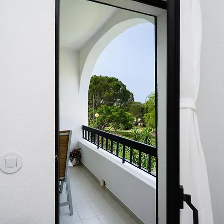 Twin Houses, 7br, 3 Min To Villa