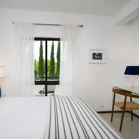 Twin Houses, 7br, 3 Min To