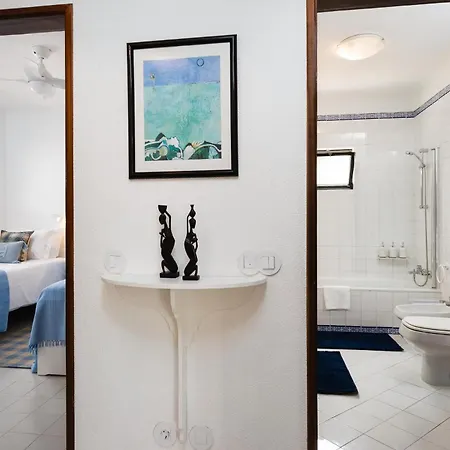 Twin Houses, 7br, 3 Min To فيلة *