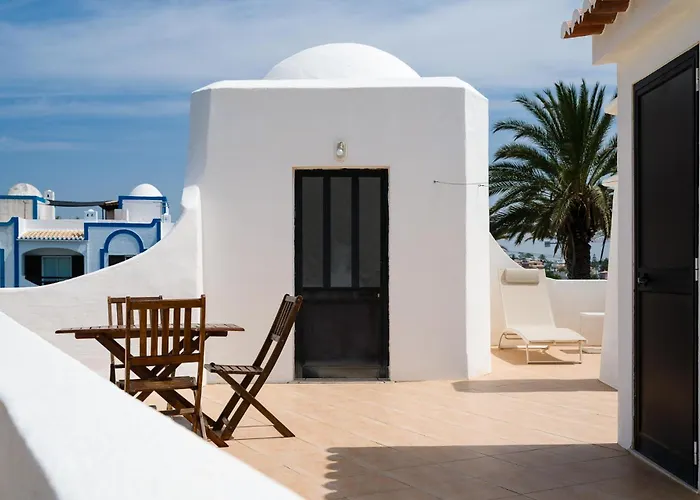 Twin Houses, 7br, 3 Min To * Porches (Algarve)