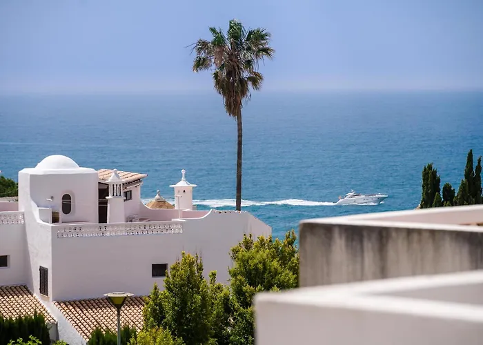 Twin Houses, 7br, 3 Min To Βίλα Porches (Algarve)