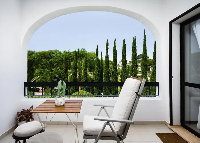 Twin Houses, 7br, 3 Min To * Porches (Algarve)