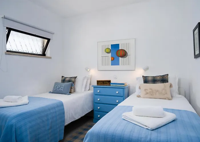 Βίλα Twin Houses, 7br, 3 Min To Porches (Algarve)