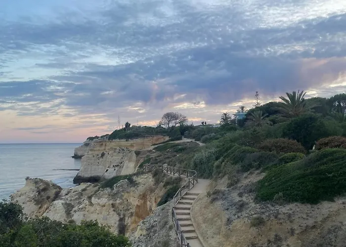 Twin Houses, 7br, 3 Min To Porches (Algarve)