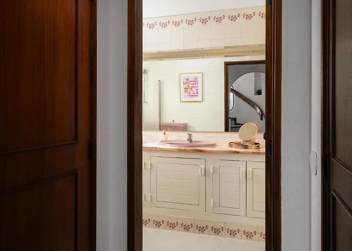 Twin Houses, 7br, 3 Min To Βίλα *