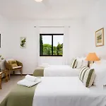 Twin Houses, 7br, 3 Min To וילה פורצ'ס