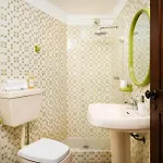 Twin Houses, 7br, 3 Min To וילה *