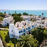 Twin Houses, 7br, 3 Min To *