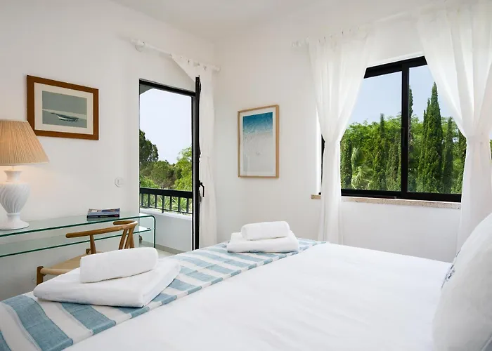 فيلة Twin Houses, 7br, 3 Min To *