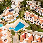 Twin Houses, 7br, 3 Min To 别墅 珀彻斯
