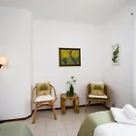 Twin Houses, 7br, 3 Min To 别墅 *