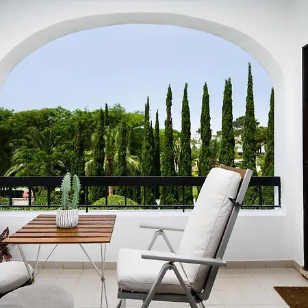 Twin Houses, 7br, 3 Min To * Porches (Algarve)